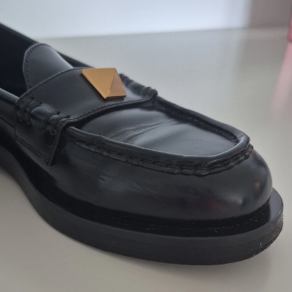 Valentino Garavani Women's Black Leather Loafers with Roman Studs, Size 38 - Picture 7 of 16